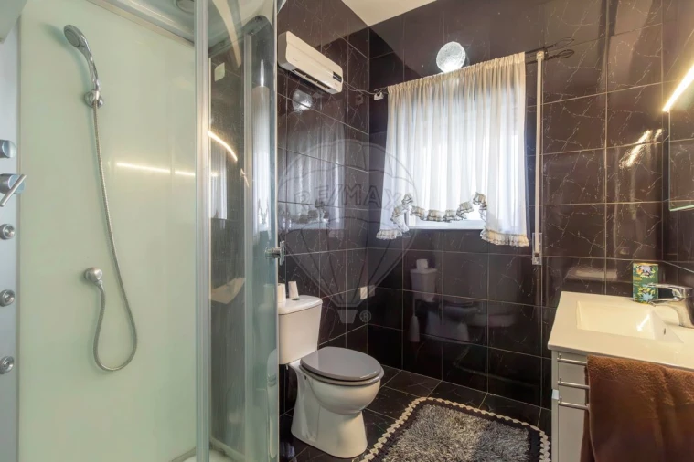 Moradia T5 para Venda em Lobão, Gião, Louredo e Guisande Foto 45