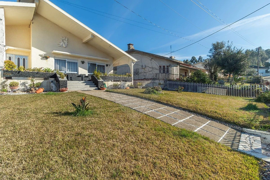 Moradia T5 para Venda em Lobão, Gião, Louredo e Guisande Foto 3