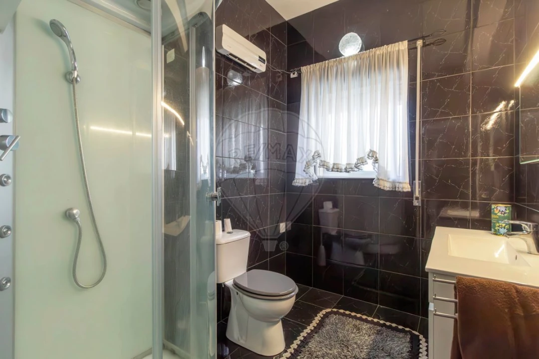 Moradia T5 para Venda em Lobão, Gião, Louredo e Guisande Foto 45