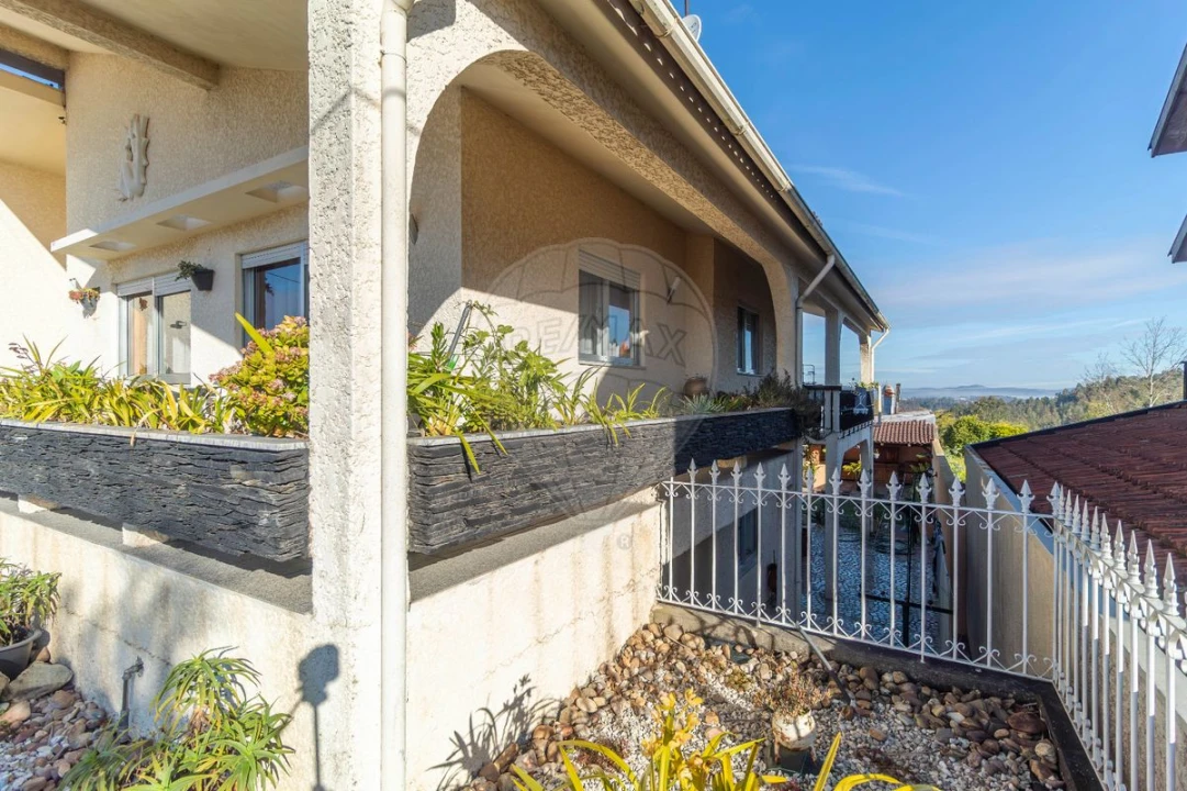 Moradia T5 para Venda em Lobão, Gião, Louredo e Guisande Foto 5