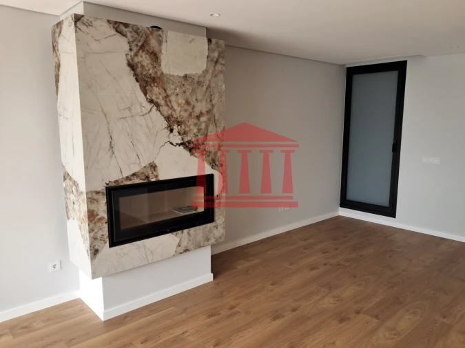 Moradia T3 para Venda em Abade de Neiva Foto 8