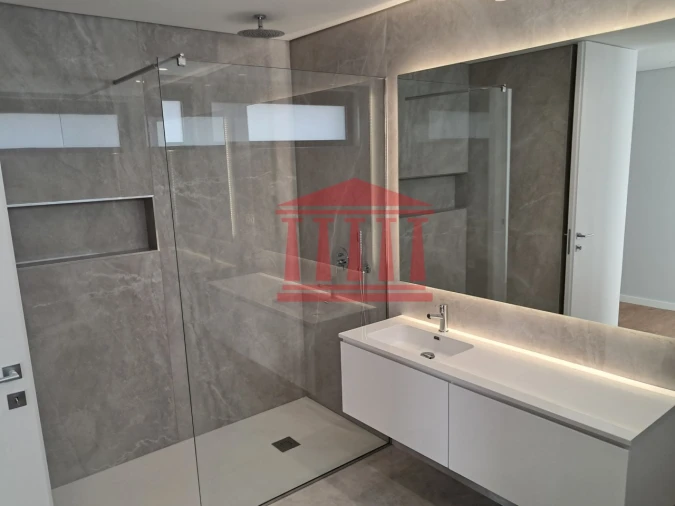 Moradia T3 para Venda em Abade de Neiva Foto 18