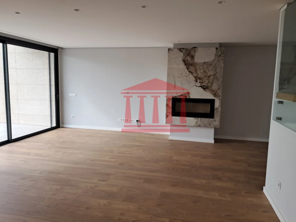 Moradia T3 para Venda em Abade de Neiva Foto 6