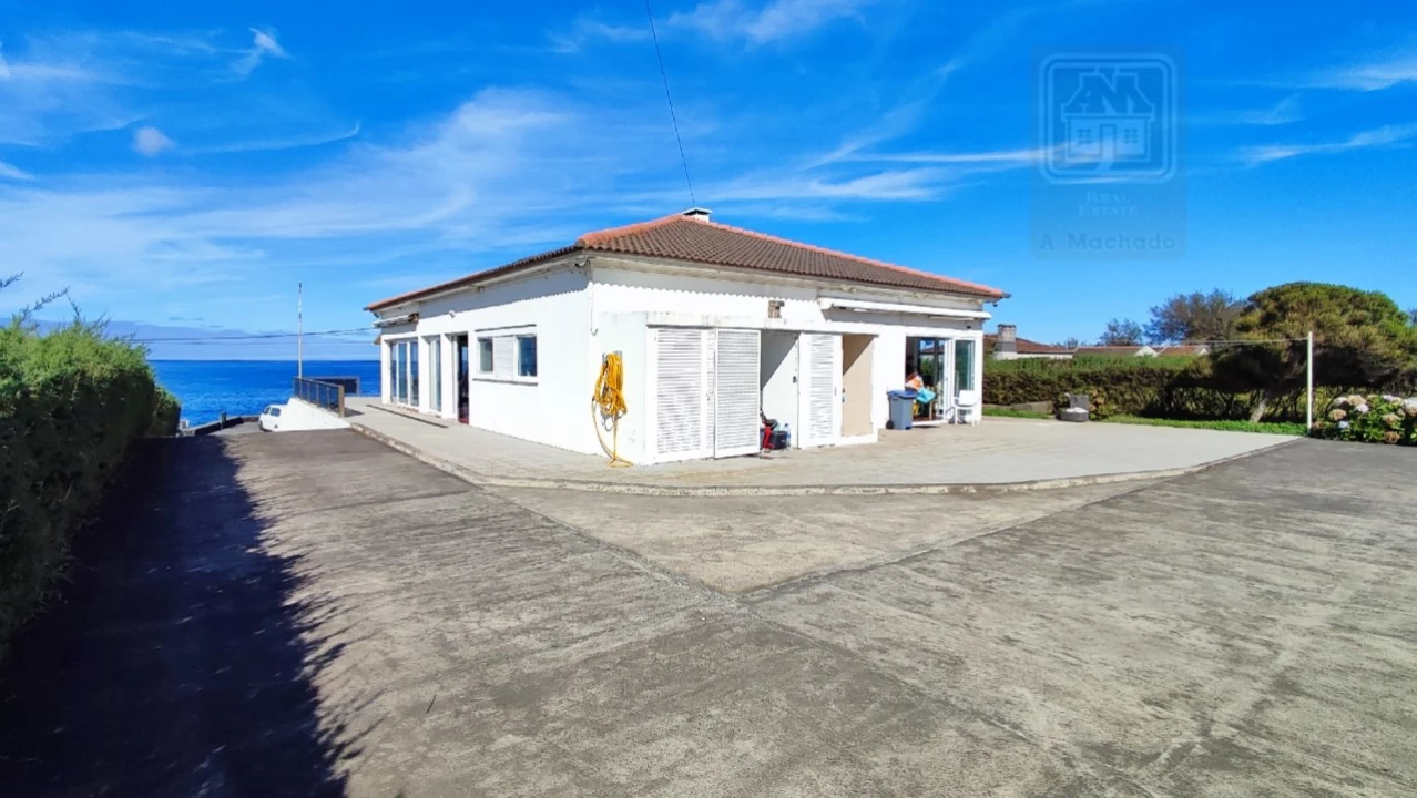 Moradia T1 para Venda em Mosteiros Foto 6