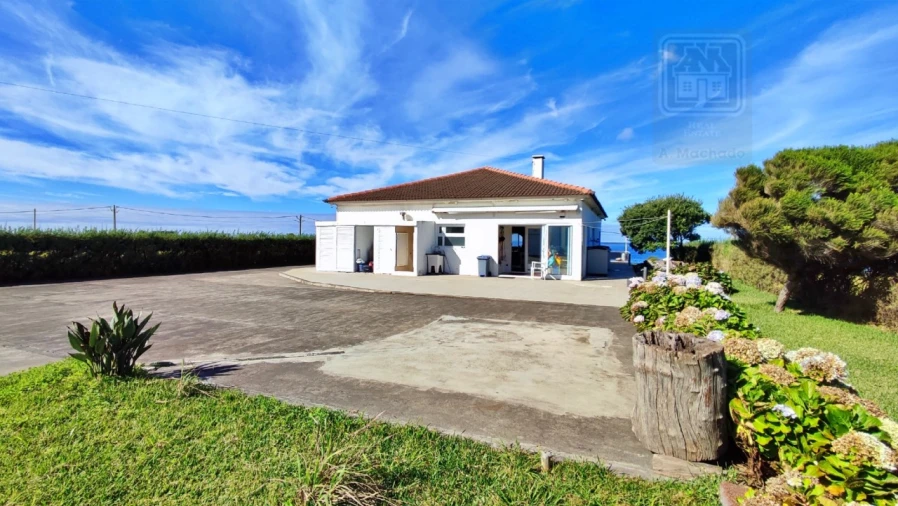 Moradia T1 para Venda em Mosteiros Foto 7