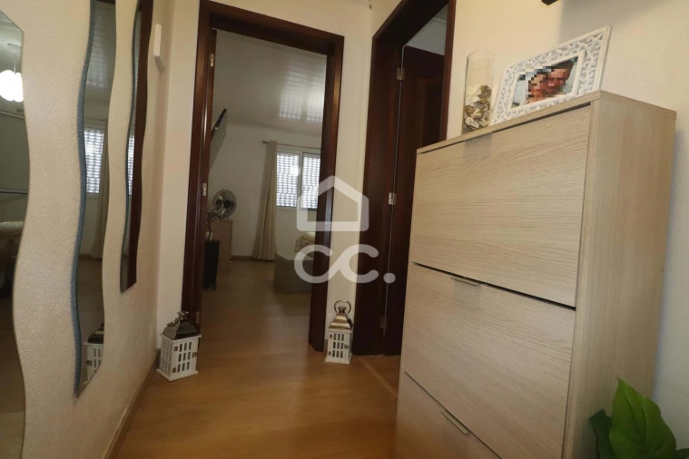 Moradia T3 para Venda em Capelas Foto 9