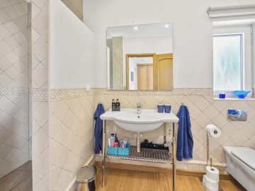 Moradia T7 para Venda em Lagoa e Carvoeiro