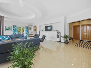 Moradia T7 para Venda em Lagoa e Carvoeiro