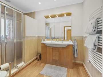 Moradia T7 para Venda em Lagoa e Carvoeiro