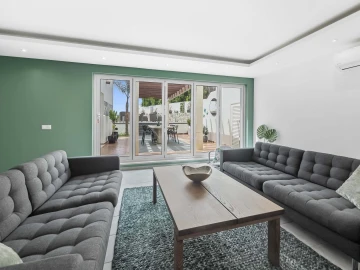 Moradia T7 para Venda em Lagoa e Carvoeiro