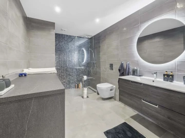 Moradia T7 para Venda em Lagoa e Carvoeiro