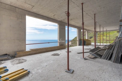 Moradia T4 para Venda em Calheta