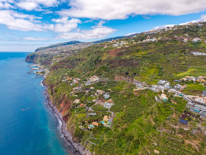 Moradia T4 para Venda em Calheta Foto 8
