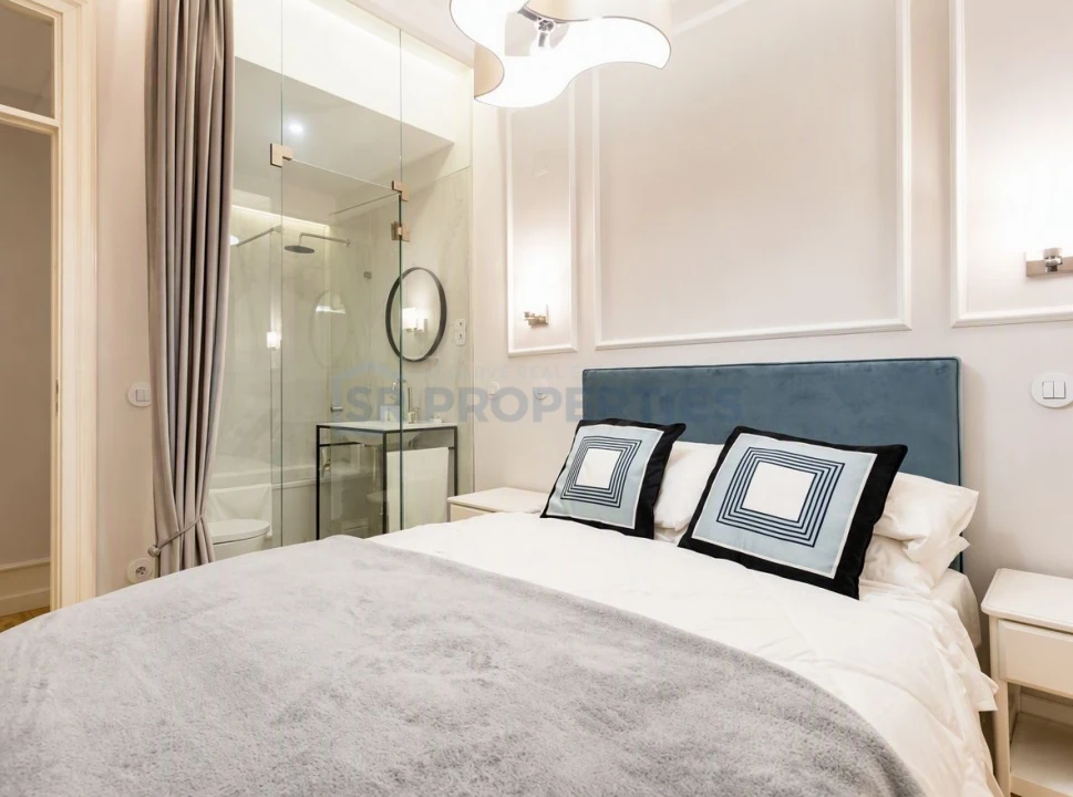 Apartamento T2 para Venda em Santa Maria Maior Foto 3