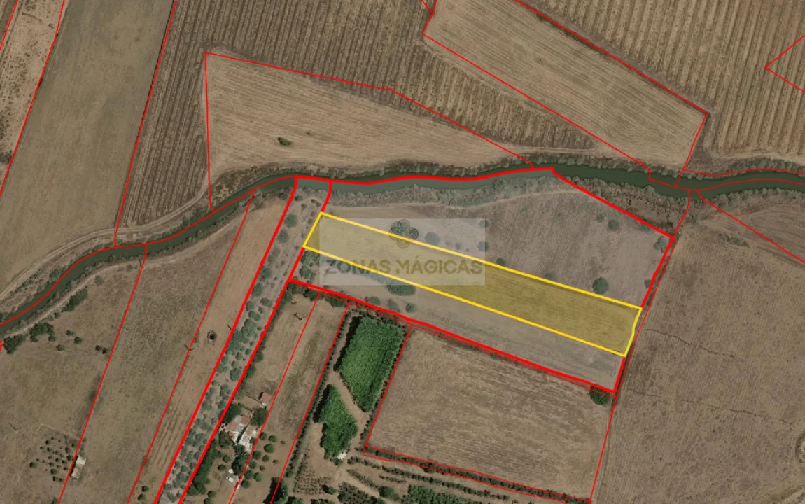 Terreno para Venda em Odiaxere Foto 3