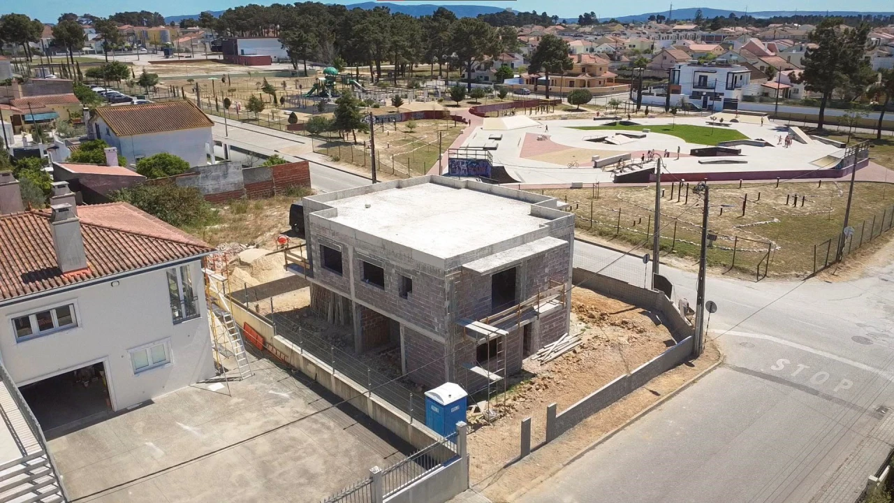 Moradia T3 para Venda em Fernao Ferro Foto 1