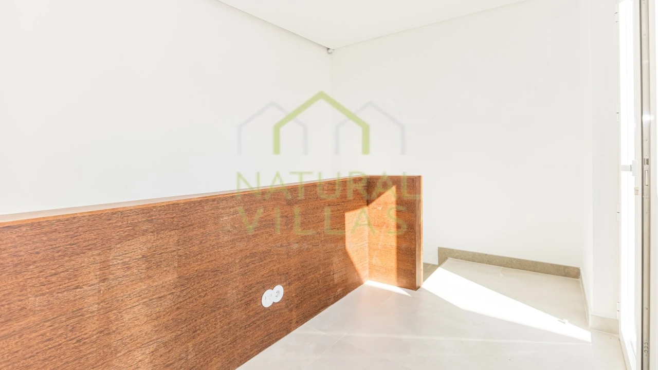 Apartamento T3 para Venda em Quarteira Foto 12