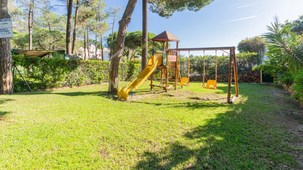 Apartamento T3 para Venda em Quarteira Foto 16