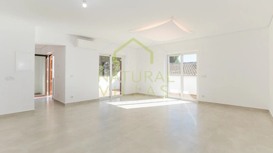 Apartamento T3 para Venda em Quarteira Foto 3