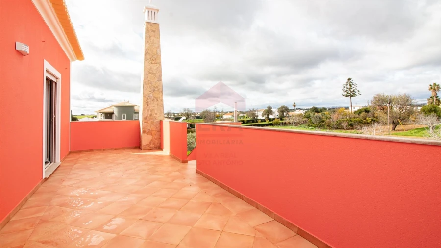 Moradia T4 para Venda em Vila Nova de Cacela Foto 16