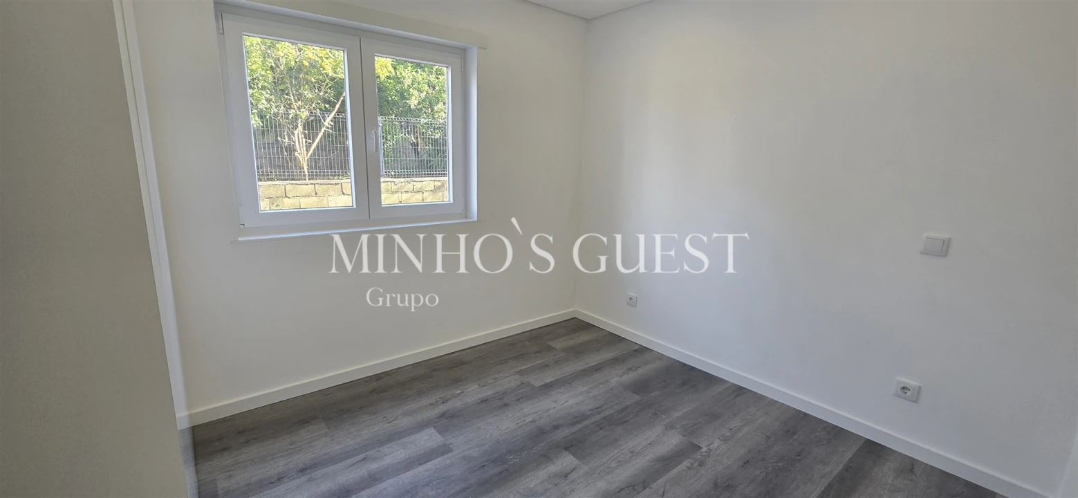 Moradia T6 para Venda em Lomar e Arcos Foto 13