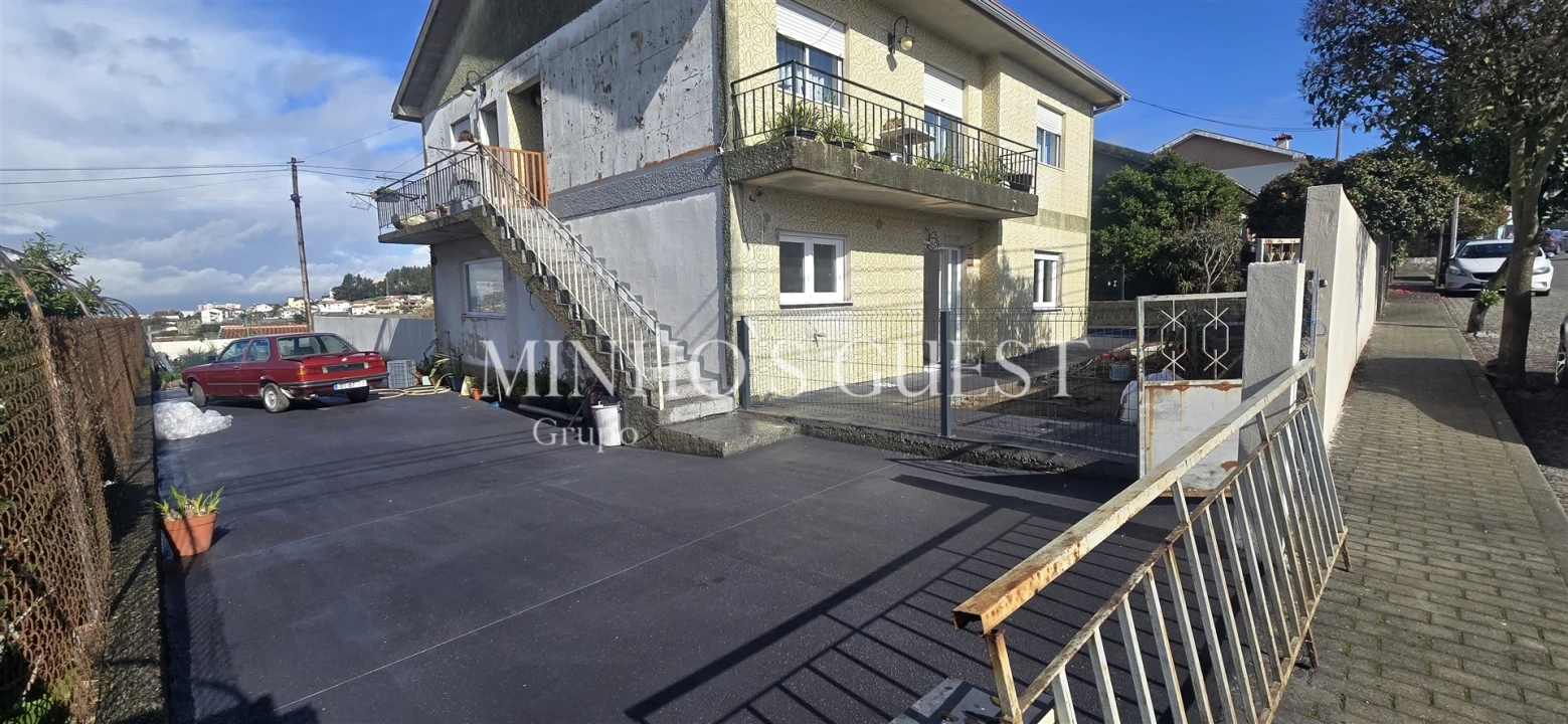 Moradia T6 para Venda em Lomar e Arcos Foto 20