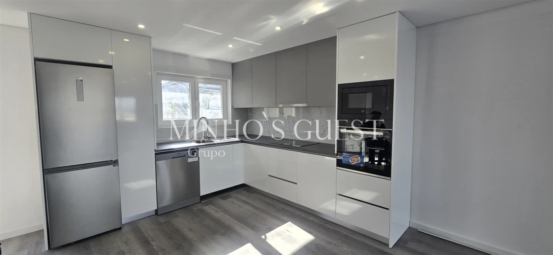 Moradia T6 para Venda em Lomar e Arcos Foto 3