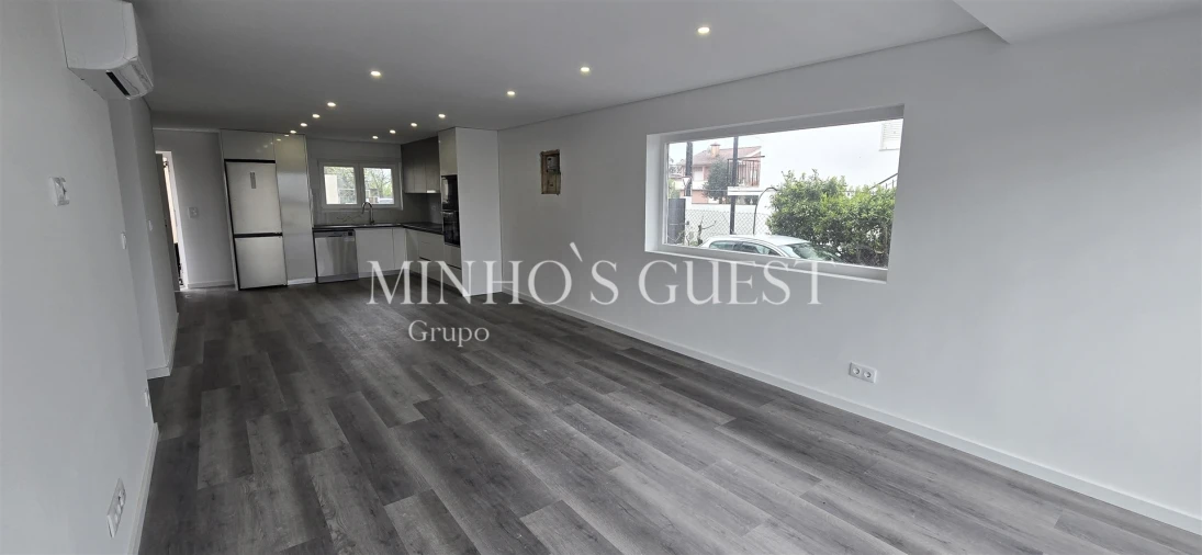 Moradia T6 para Venda em Lomar e Arcos Foto 8