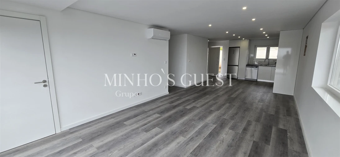 Moradia T6 para Venda em Lomar e Arcos Foto 7