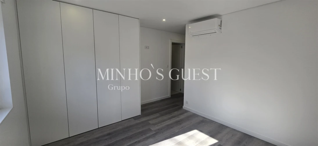 Moradia T6 para Venda em Lomar e Arcos Foto 17