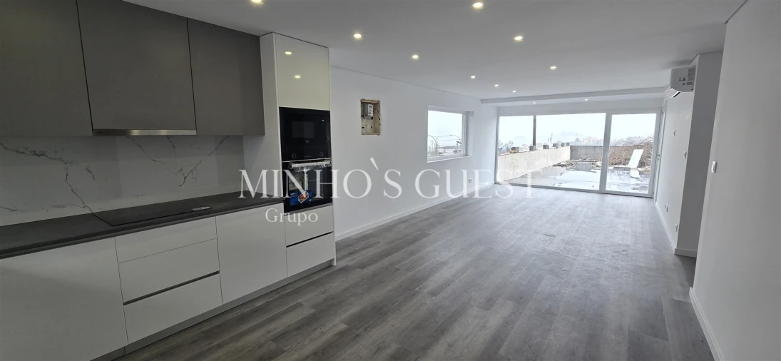 Moradia T6 para Venda em Lomar e Arcos