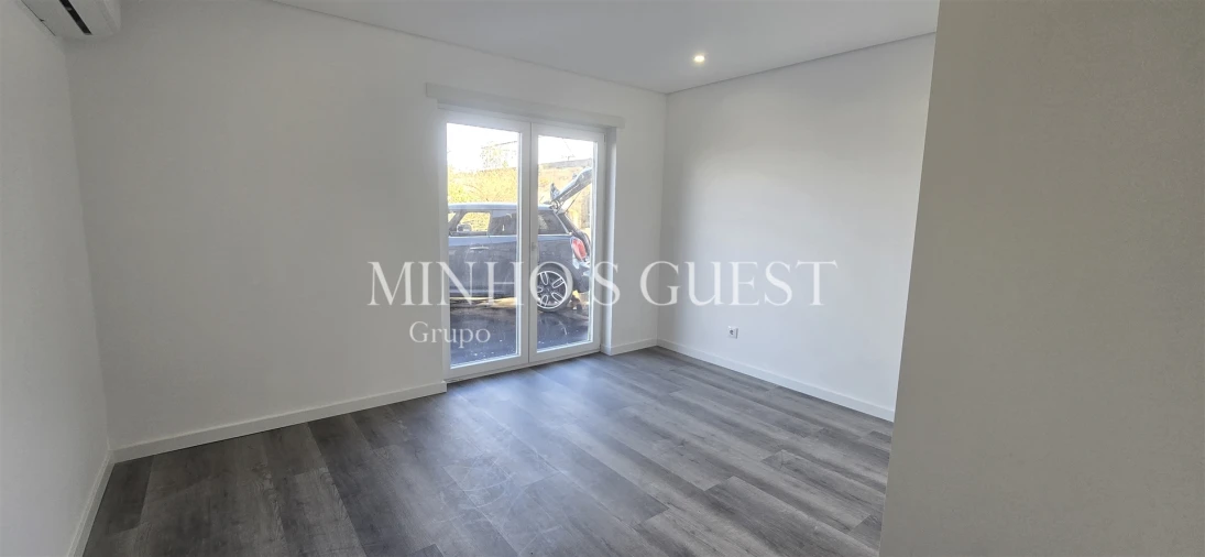 Moradia T6 para Venda em Lomar e Arcos Foto 10