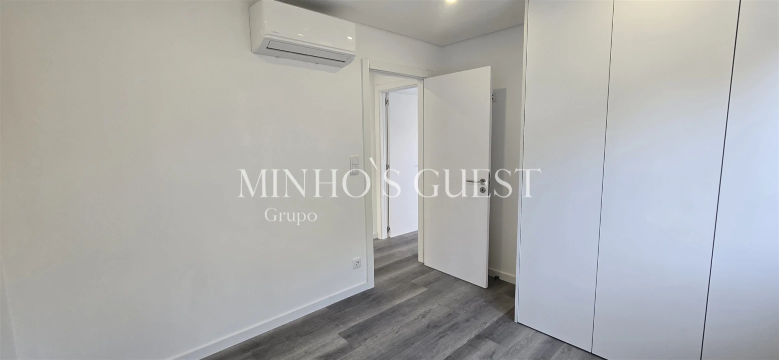 Moradia T6 para Venda em Lomar e Arcos Foto 14