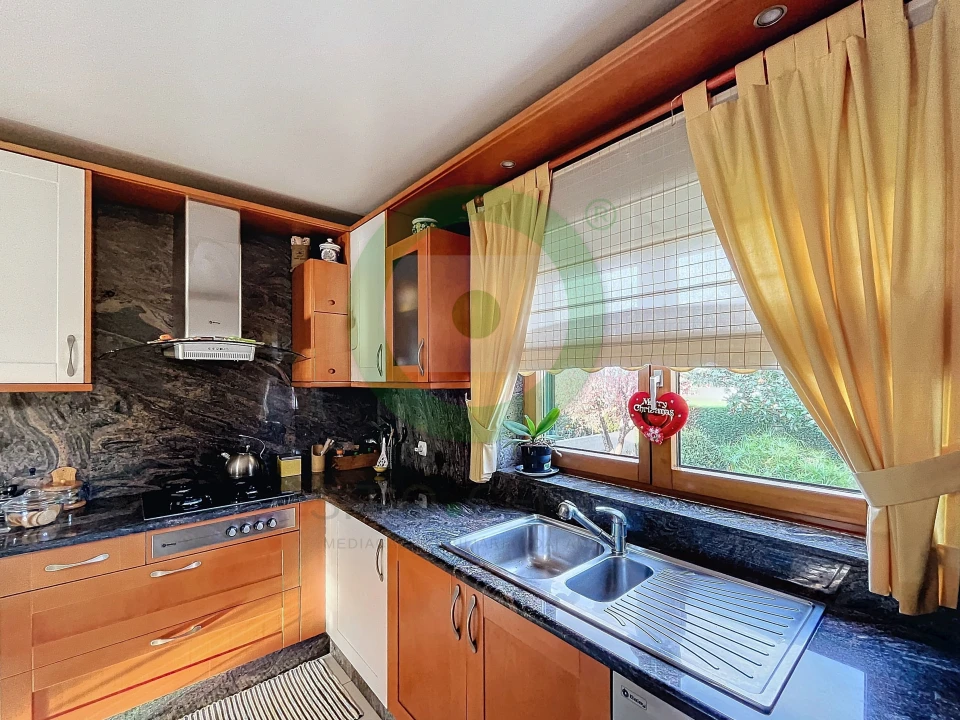 Moradia T4 para Venda em Vilar de Nantes Foto 4