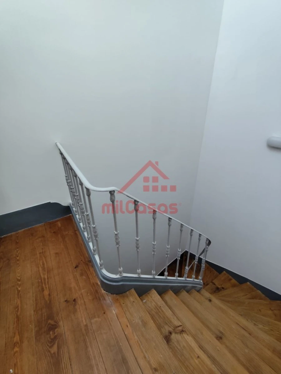 Apartamento T2 para Venda em São Vicente Foto 5