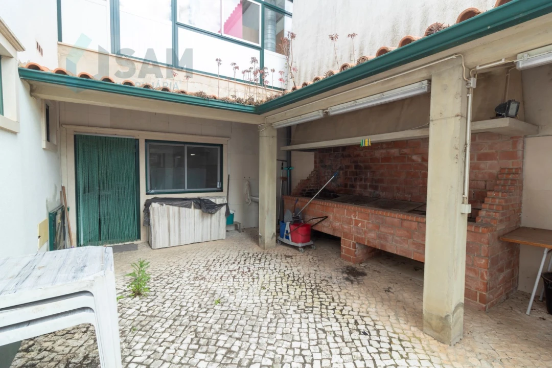 Moradia T5 para Venda em Vimeiro Foto 13