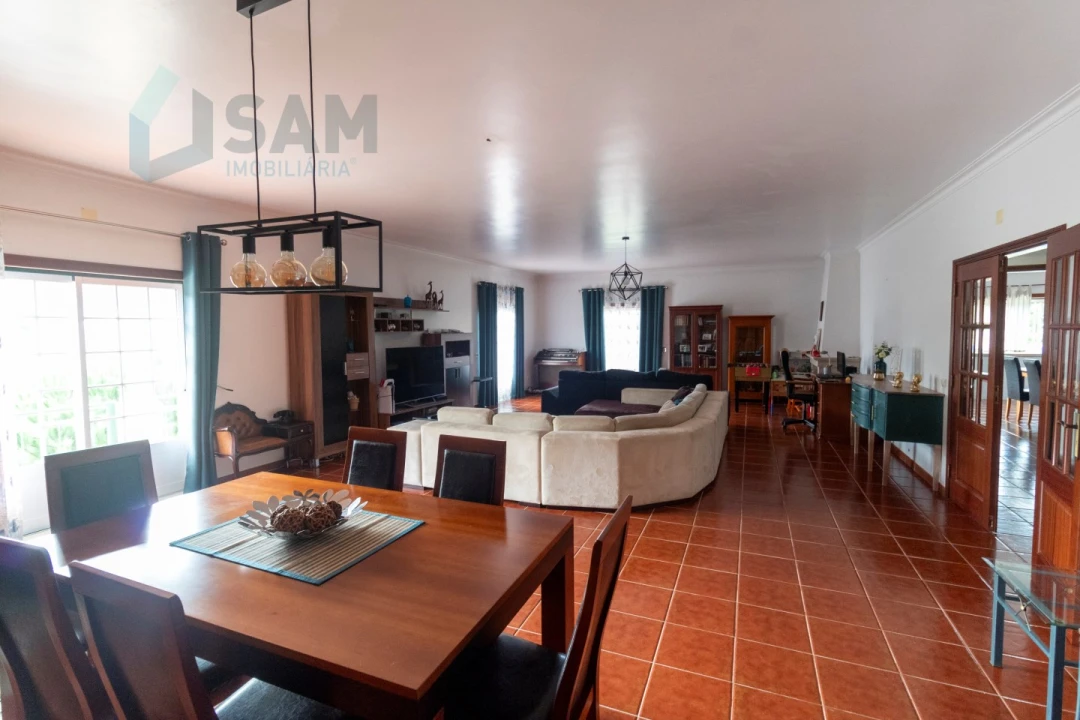 Moradia T5 para Venda em Vimeiro Foto 19