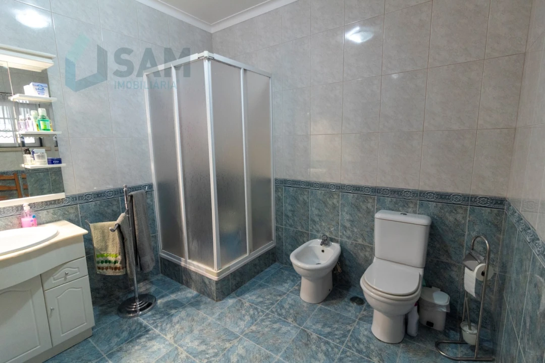 Moradia T5 para Venda em Vimeiro Foto 29