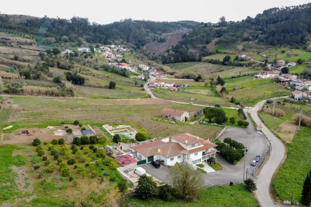 Moradia T5 para Venda em Vimeiro Foto 38