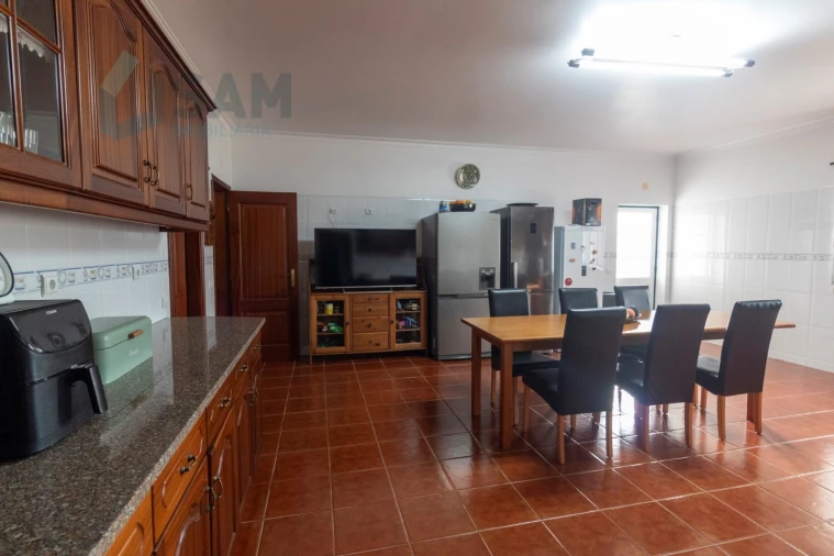 Moradia T5 para Venda em Vimeiro Foto 21