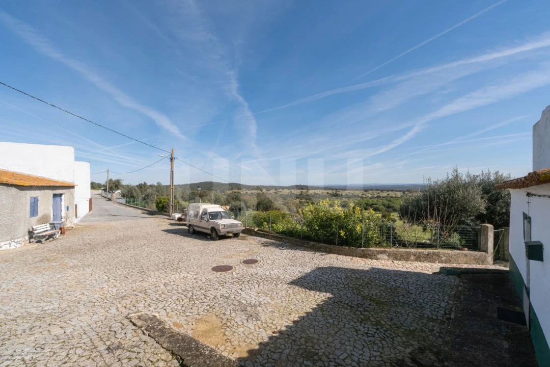 Terreno para Venda em São Gregório e Santa Justa Foto 1