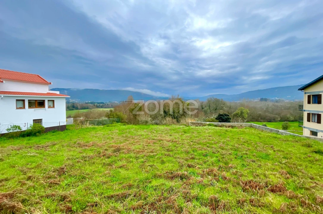 Terreno para Venda em Vilar de Mouros Foto 2