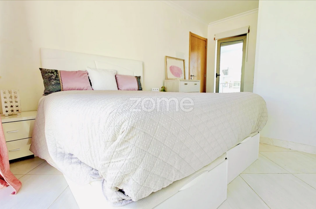 Moradia T3 para Venda em Ferreiras Foto 26