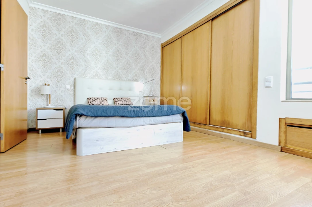 Moradia T3 para Venda em Ferreiras Foto 16