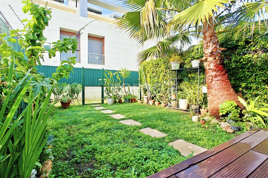 Moradia T3 para Venda em Ferreiras Foto 38