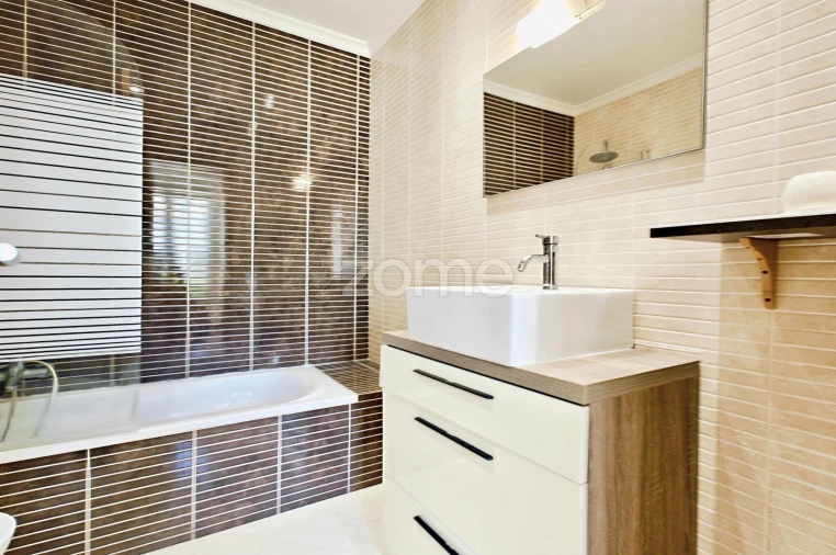 Moradia T3 para Venda em Ferreiras Foto 18