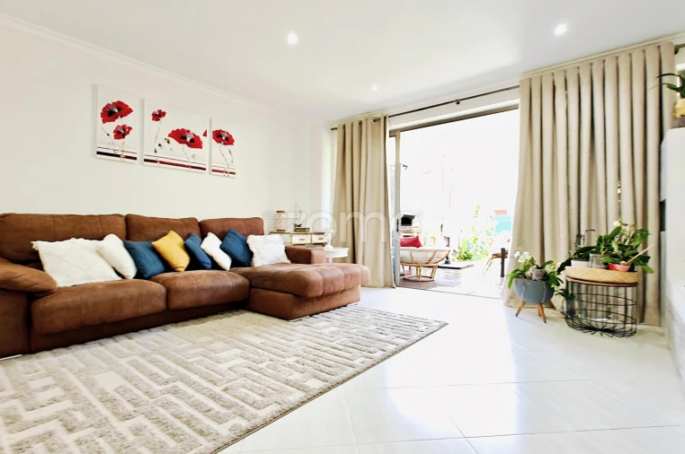 Moradia T3 para Venda em Ferreiras Foto 11