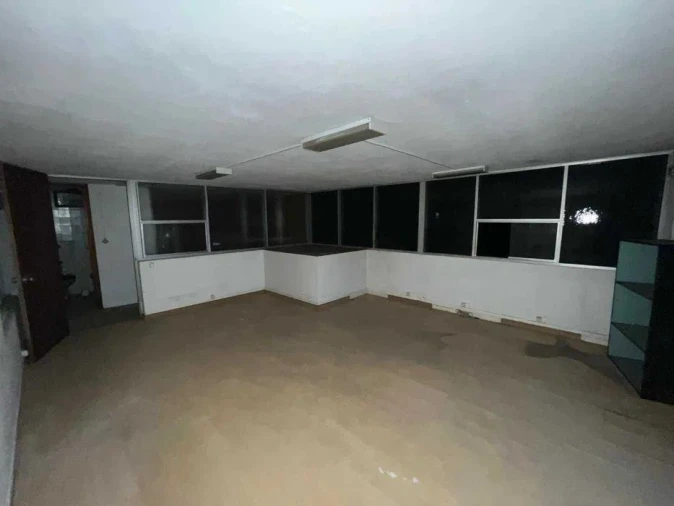 Armazém para Venda em Bougado (São Martinho e Santiago) Foto 6