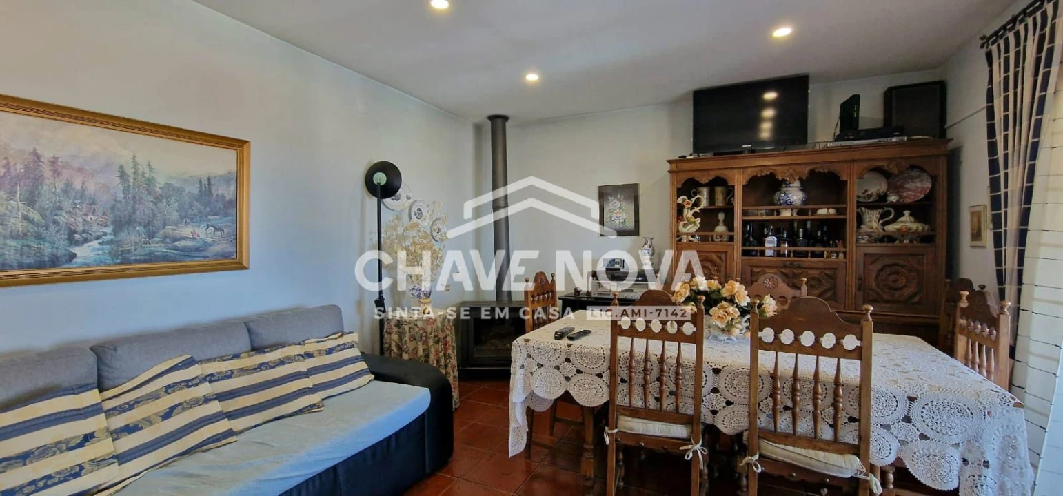 Moradia T4 para Venda em Vilar e Viveiro Foto 15