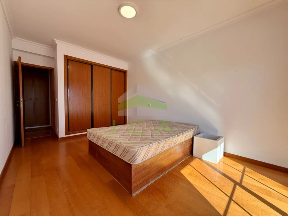 Apartamento T3 para Arrendamento em Leiria, Pousos, Barreira e Cortes Foto 11
